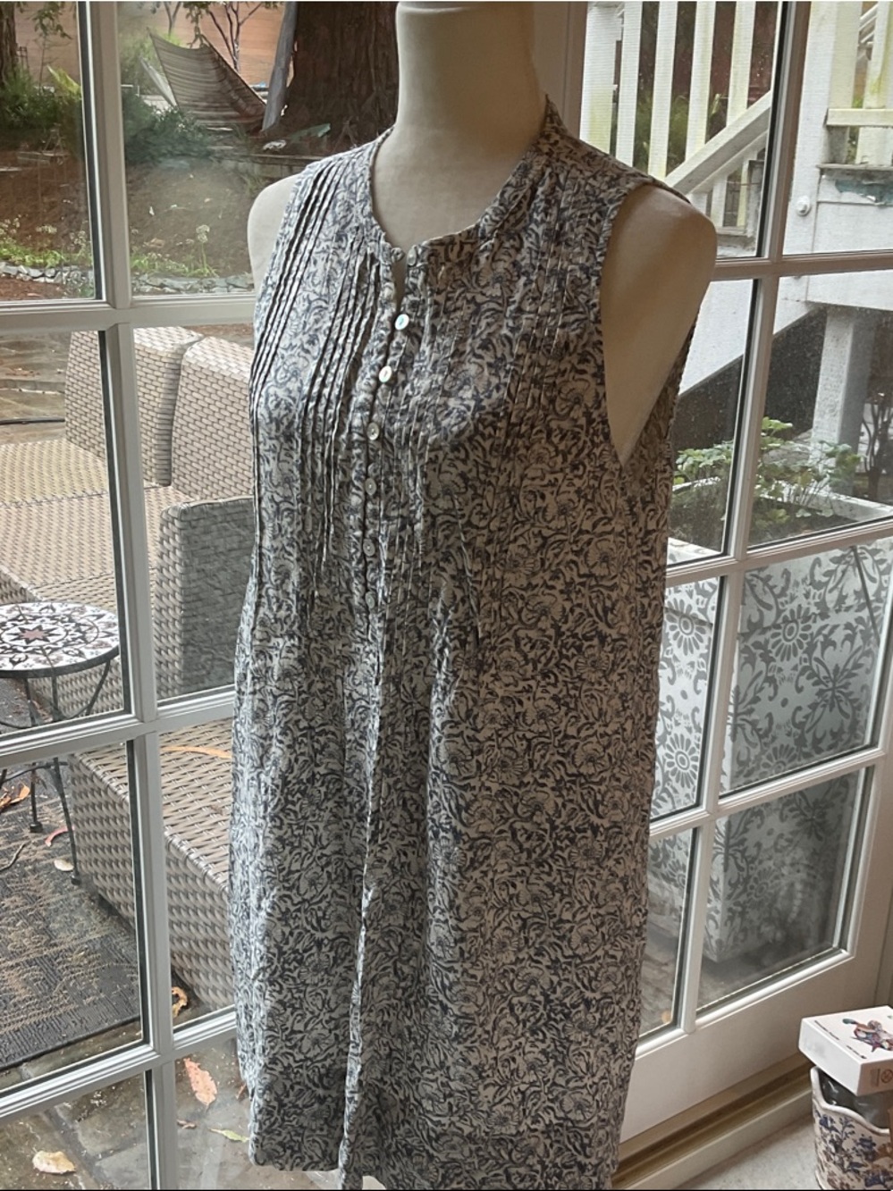 Faherty Sleeveless Floral Pintuck Linen-blend Tunic Dress - Blue & White